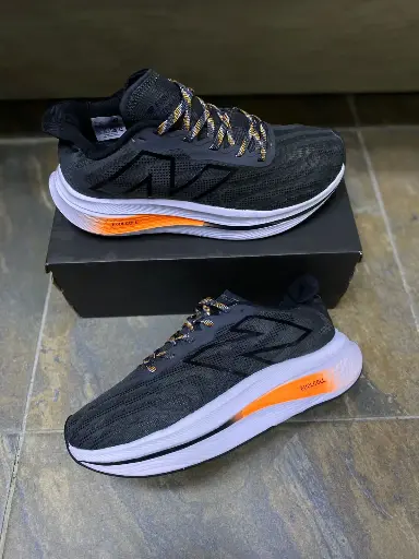 New Balance SC Élite V4