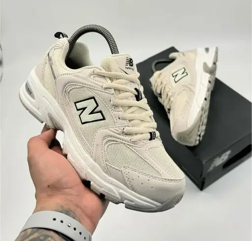 New Balance 530 Beige Blanca
