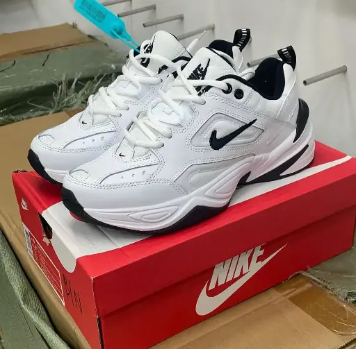 Nike Tekno Blanca Negro