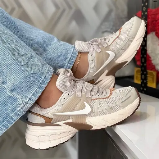 Nike V2K Beige Cafe