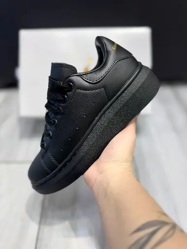 Alexander McQueen Negra